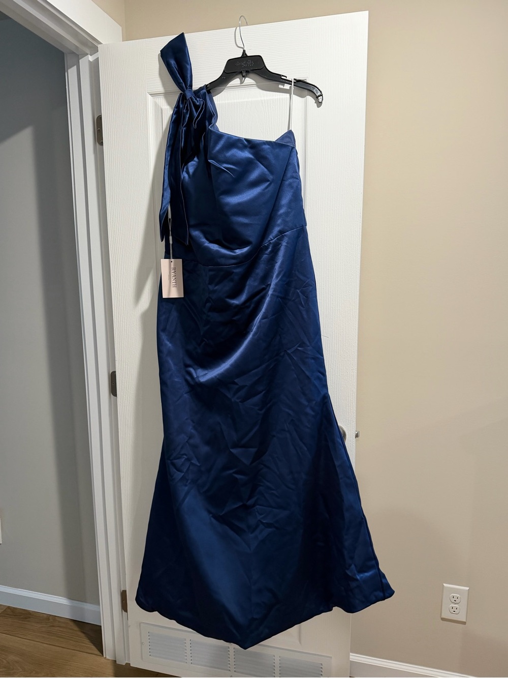 Elegant One-Shoulder Navy Satin Skirt
